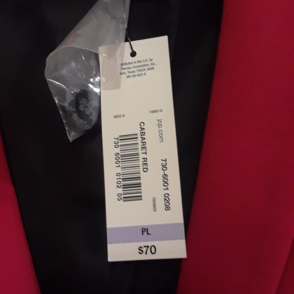 Red Jacket - Picture 12 of 12